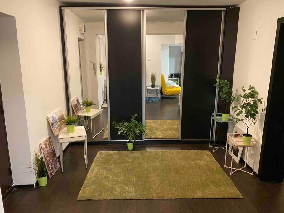 Apartment 43 *